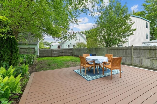 Building Photo - 65 Kingston Ave