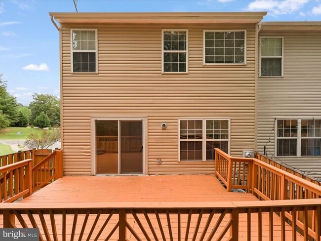 Building Photo - 7700 Shadowcreek Terrace