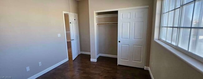 Building Photo - 5316 Bright Sun Ct