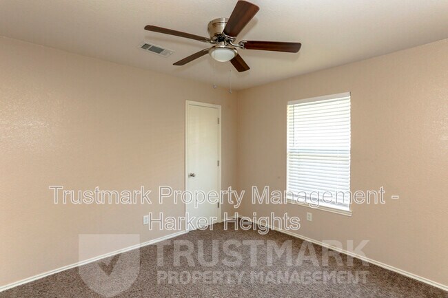 Building Photo - 5304 Vail Dr