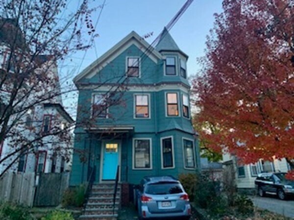 Primary Photo - 20 Pleasant Ave