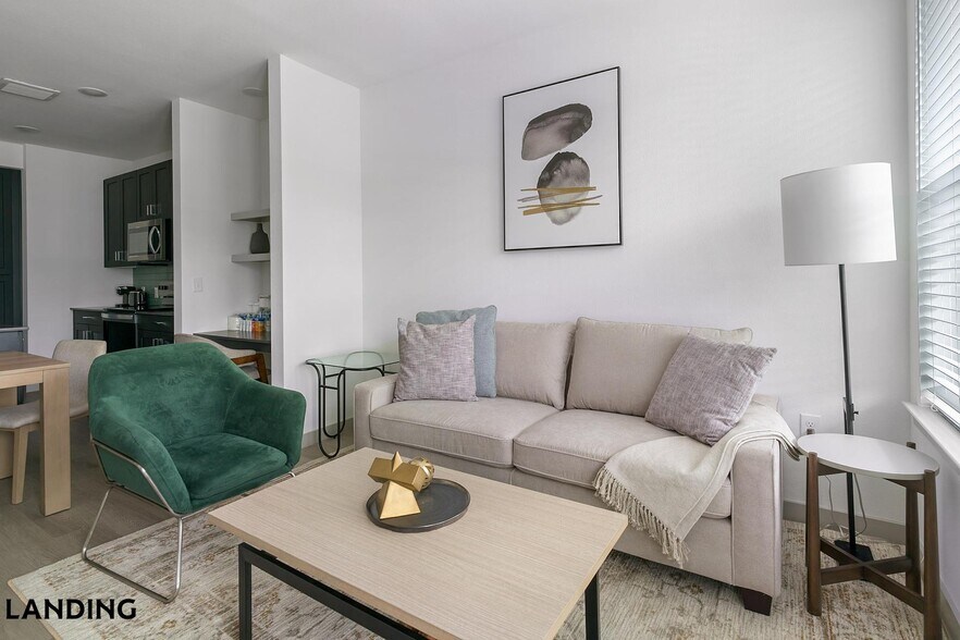 Building Photo - 91 Jensen Dr