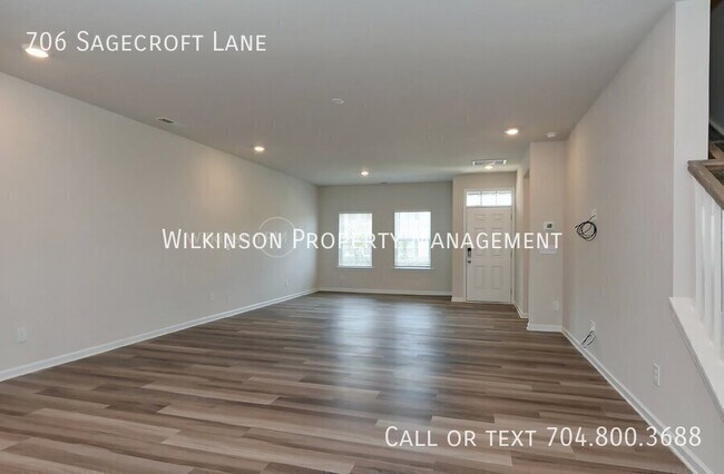 Building Photo - 706 Sagecroft Ln