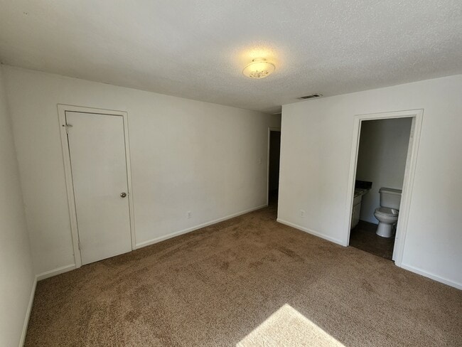 Building Photo - 6399 Baker Ct