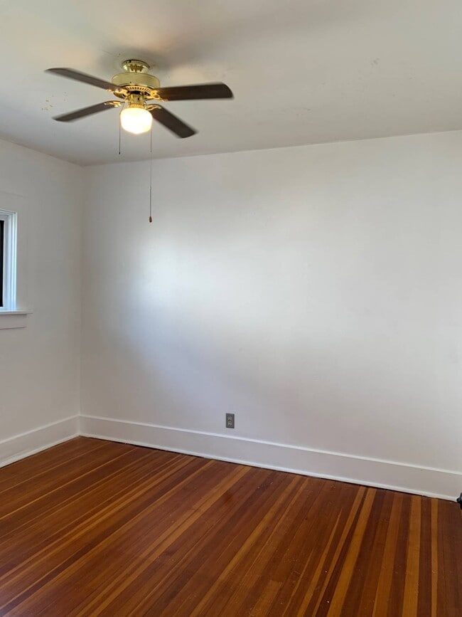 Building Photo - 144 Vley Rd