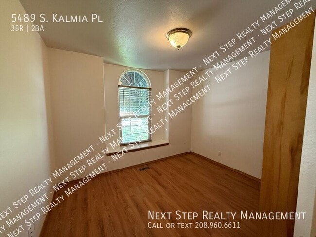 Building Photo - 5489 S Kalmia Pl