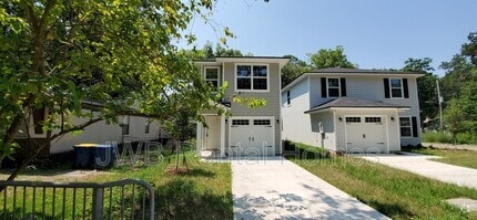 Building Photo - 8914 Dandy Ave