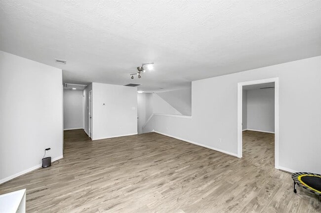 Building Photo - 3927 Candle Gate Ln