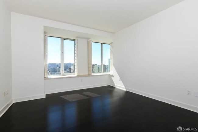 Building Photo - 188 Minna St