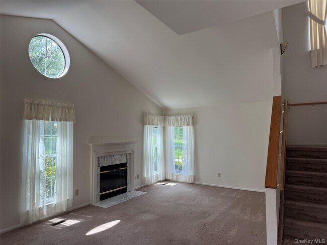 Building Photo - 24 Olde Wagon Rd