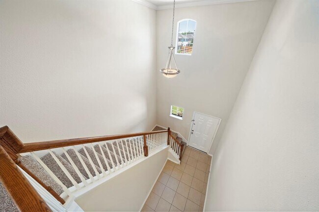 Building Photo - 2407 Lacyberry St