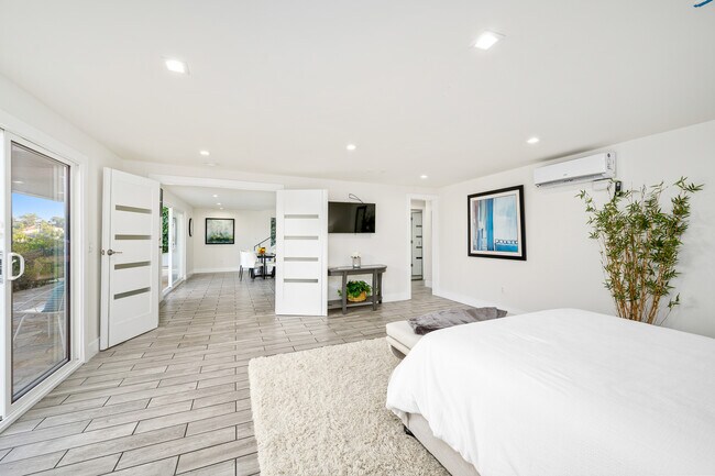 Building Photo - 3420 Blair Dr