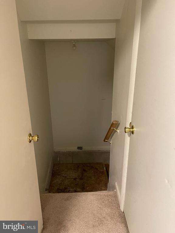 Building Photo - 105 Foxfire Dr