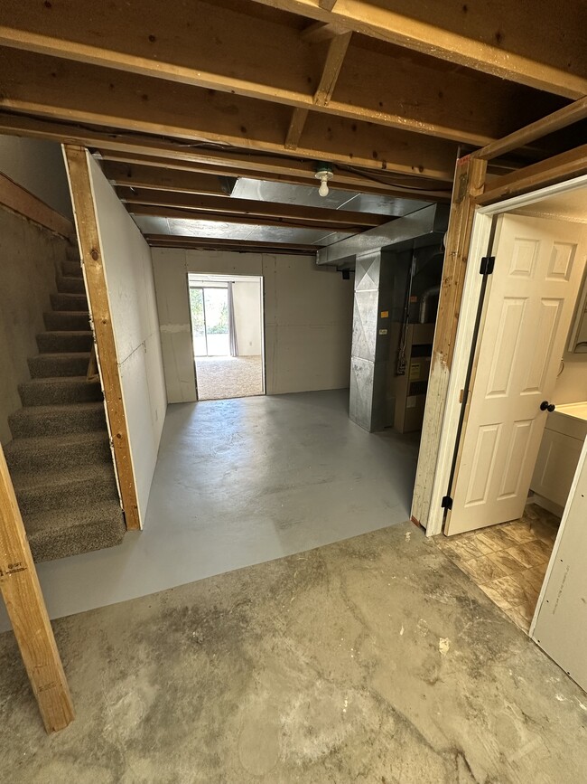 Building Photo - 7504 Banner Ct