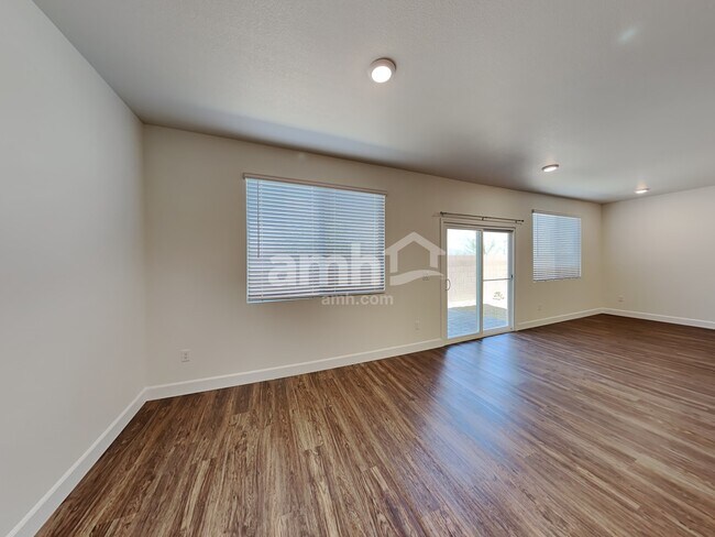 Building Photo - 6054 Theodore St