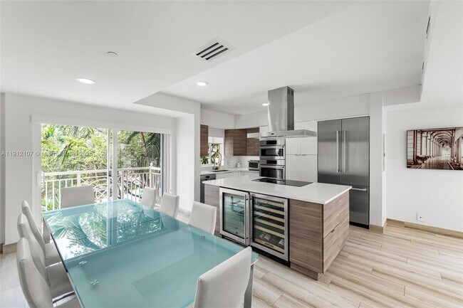 Building Photo - 100 Jefferson Ave