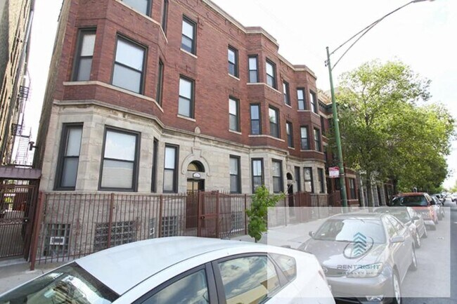 Primary Photo - 2 bedroom in CHICAGO IL 60622