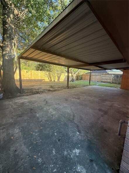 Building Photo - 2609 Raspberry Ln