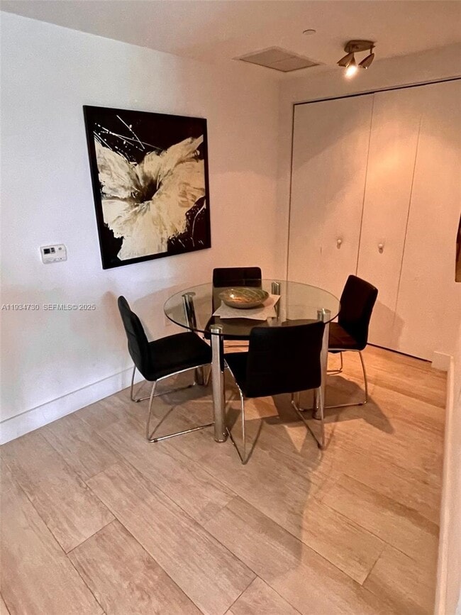 Building Photo - 121 NE 34th St