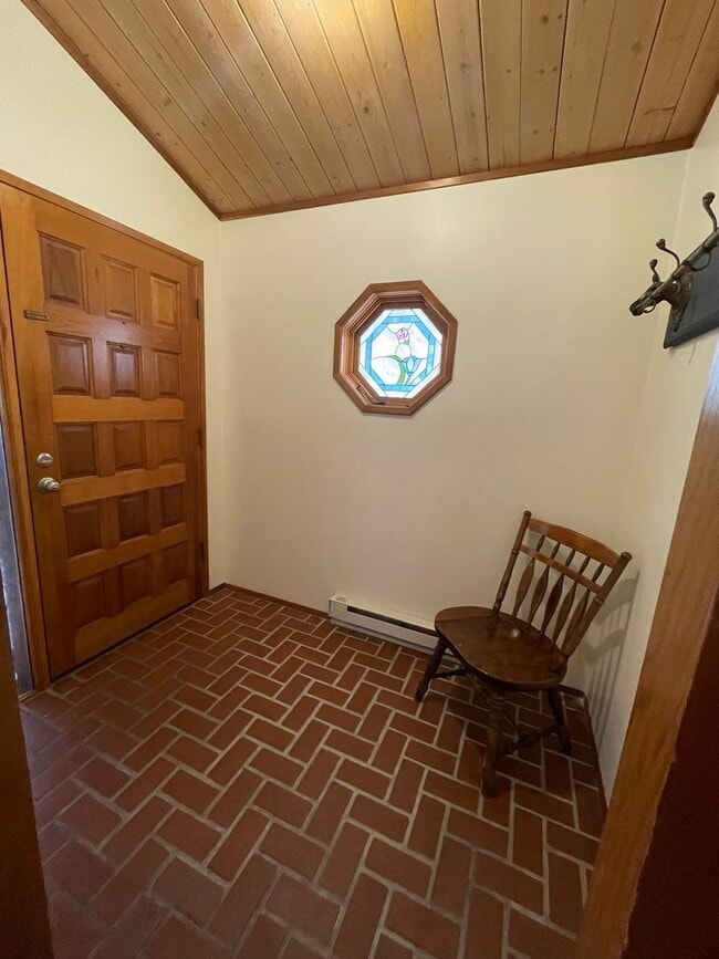 Building Photo - Gorgeous River Front Cabin in the Woods Fully Furnished with Hot Tub!