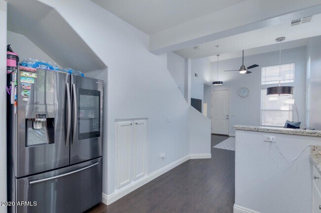 Building Photo - 1225 N 36th St