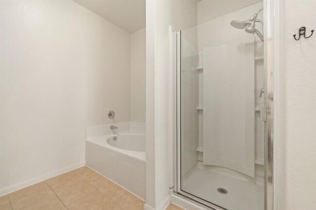 Building Photo - 1331 Diamond Drape Dr