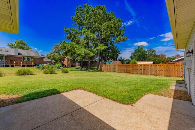 Building Photo - 6840 Copperfield Dr