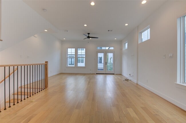 Building Photo - 10926 Fire Creek Dr