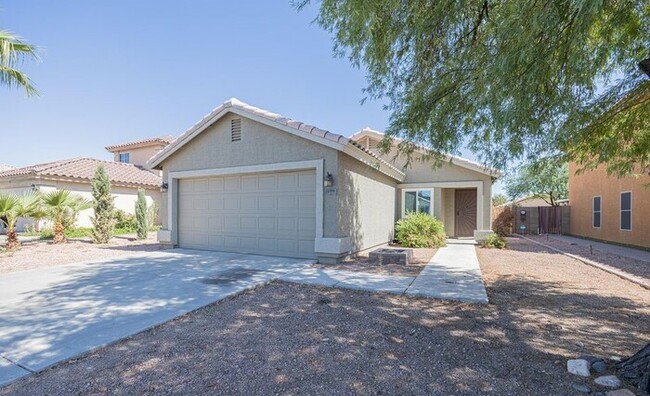 Primary Photo - Great Family Home in El Mirage