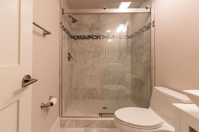 Building Photo - Rare Gem in LeDroit Park w/ Parking!