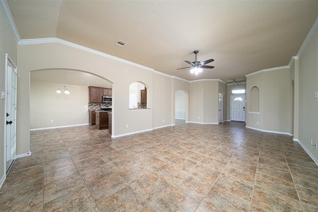Building Photo - 2024 Silverwater Ct