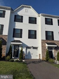 Building Photo - 3 Cinnamon Ln