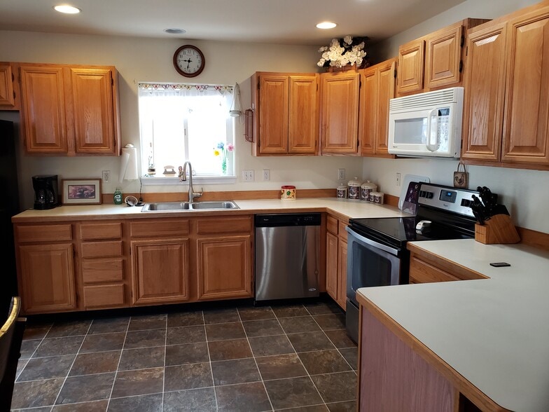 Building Photo - 1012 W Park St