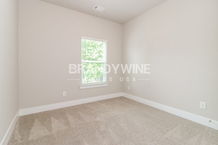 Building Photo - 4199 Valtek Dr