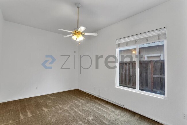 Building Photo - 3906 Glacier Ct