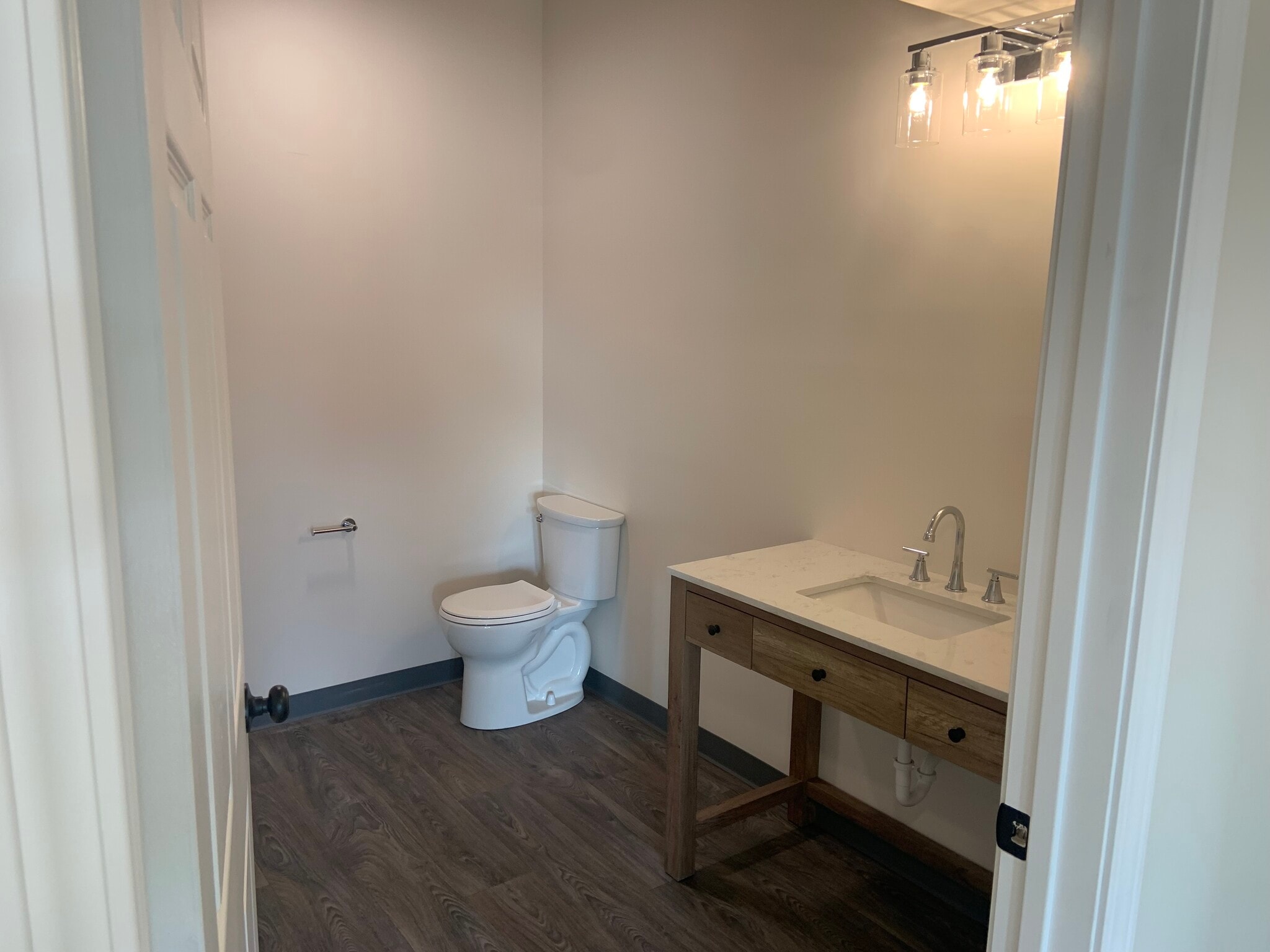 Bathroom - 5825 Baer Rd
