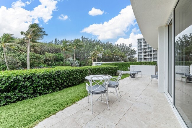 Building Photo - 2774 S Ocean Blvd