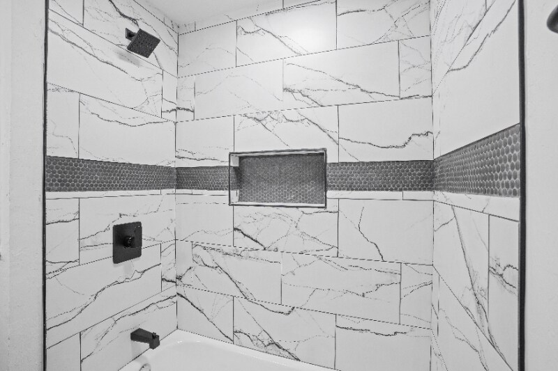 Building Photo - 513 Manor Dr