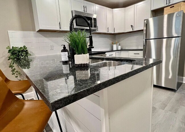 Building Photo - 5128 Primrose Ave