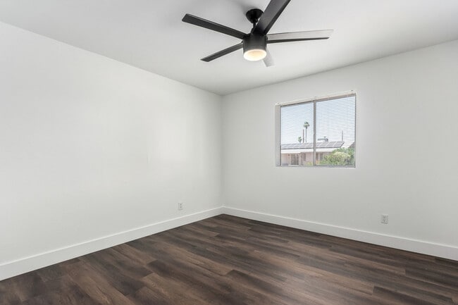 Building Photo - 7813 E Cypress St