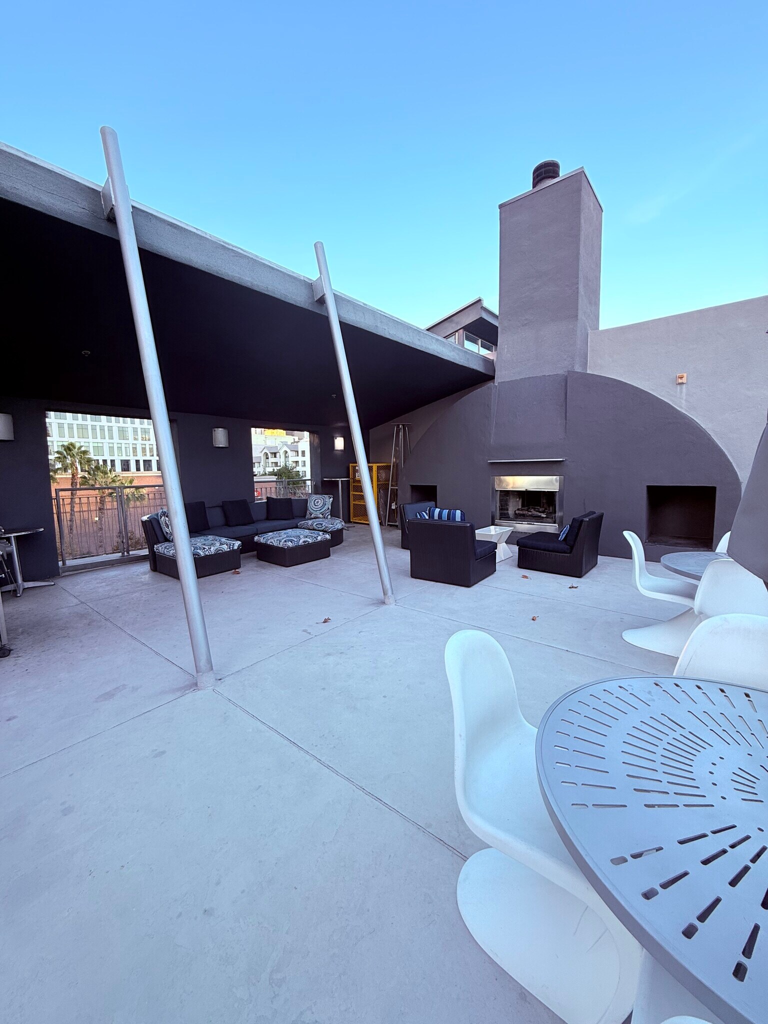 Building Photo - 101 Market St