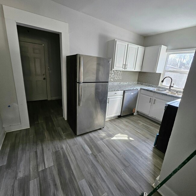 Building Photo - 1509 W Collin St