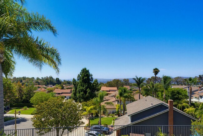 Building Photo - GORGEOUS VIEWS of Anahiem Hills