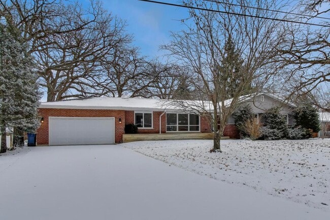 Building Photo - 12111 68th Ct