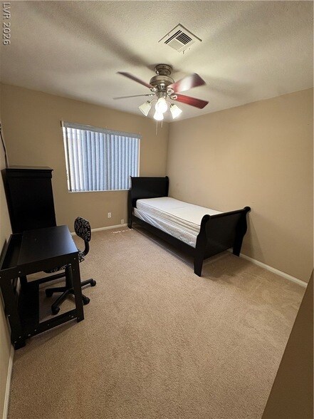 Building Photo - 1737 Sequoia Dr