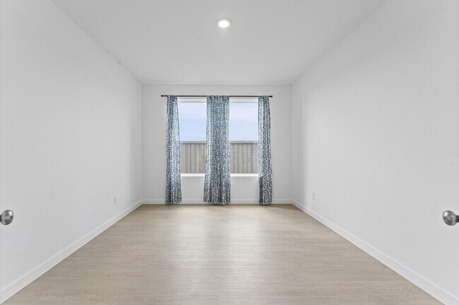 Building Photo - 16503 Mesquite Fld Dr