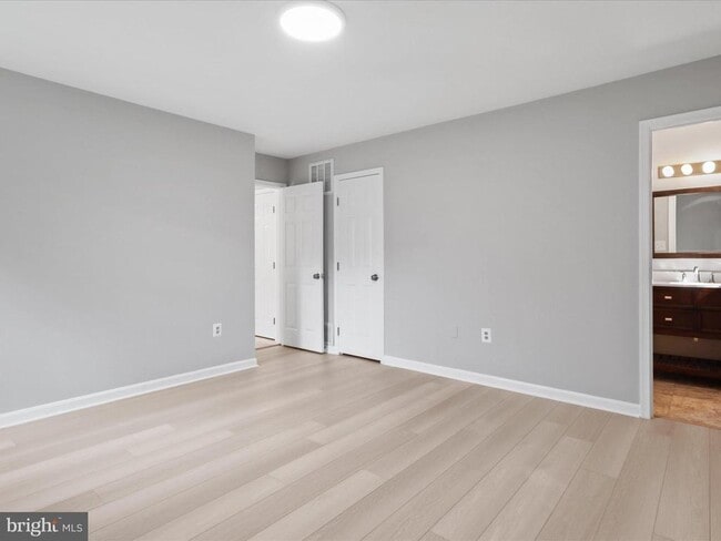Building Photo - 614 Mt View St
