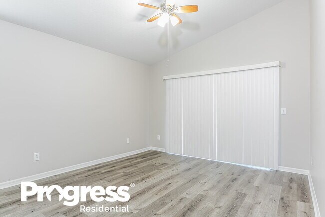 Building Photo - 3027 Eagle Crossing Dr
