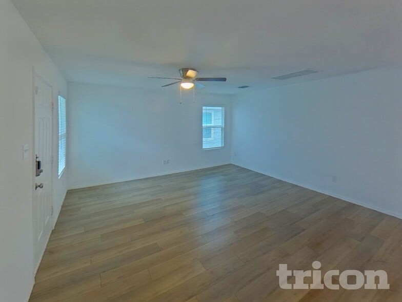 Building Photo - 617 Dashwood Dr