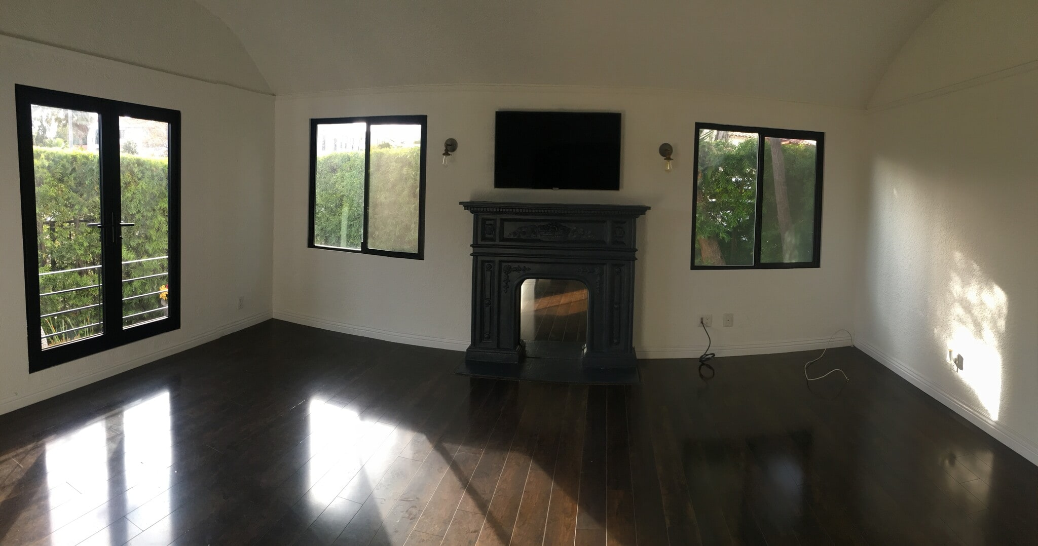 Living Room - 5369 Dockweiler Pl